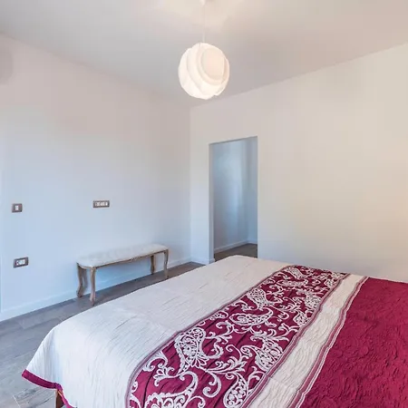 Casa de Férias Three-bedroom In Vabriga *