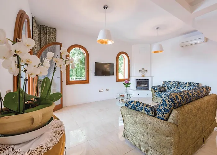 Hébergement de vacances Three-bedroom In Vabriga *