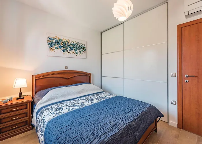 Three-bedroom In Vabriga * Tar-Vabriga