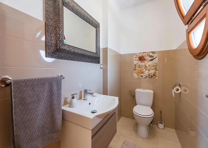 Three-bedroom In Vabriga