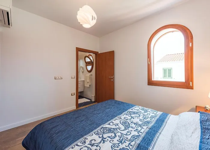 Vakantiehuis Three-bedroom In Vabriga